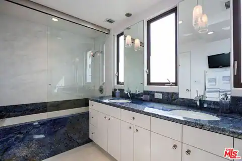 24230 Malibu Rd, Malibu, CA 90265 — photo 24