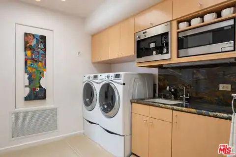 24230 Malibu Rd, Malibu, CA 90265 — photo 27