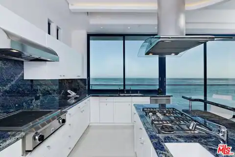 27082 Malibu Cove Colony Dr, Malibu, CA 90265 — photo 15