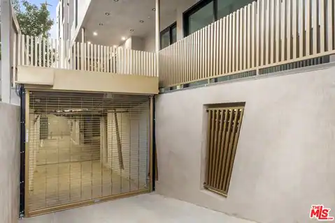 1021 N Ogden Dr #PH 5, West Hollywood, CA 90046 — photo 32