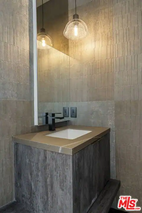 1021 N Ogden Dr #PH 5, West Hollywood, CA 90046 — photo 7