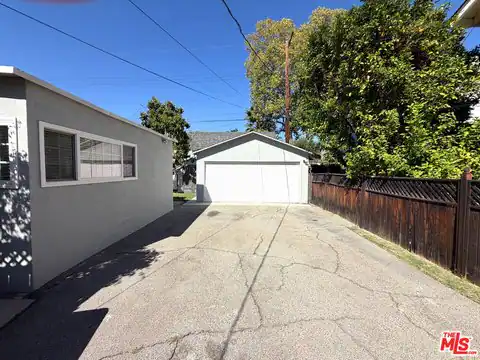10739 Aqua Vista St, North Hollywood, CA 91602 — photo 23