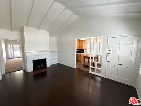 10739 Aqua Vista St, North Hollywood, CA 91602 — photo 4