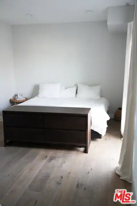 1038 11th St #D, Santa Monica, CA 90403 — photo 17