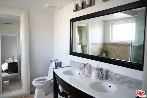 1038 11th St #D, Santa Monica, CA 90403 — photo 18