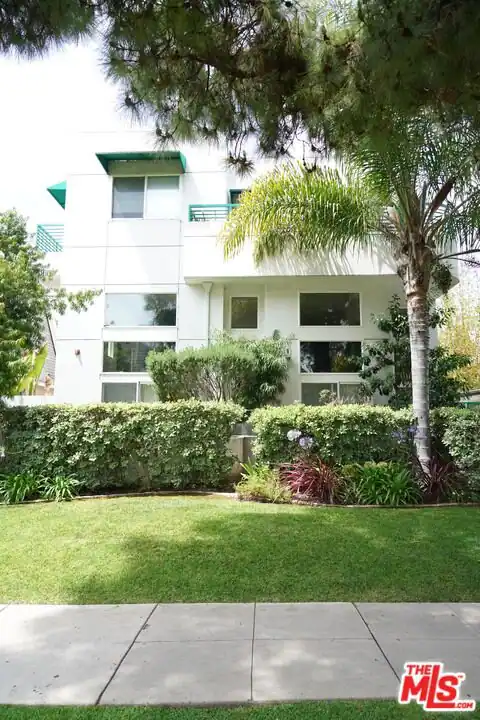 1038 11th St #D, Santa Monica, CA 90403 — photo 20