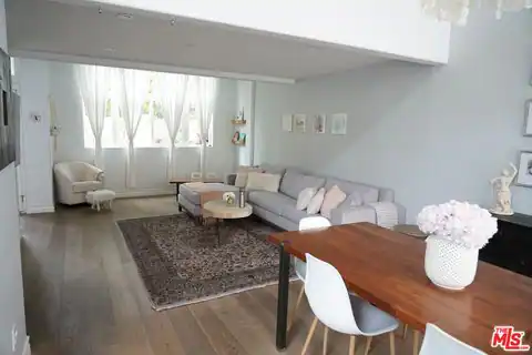 1038 11th St #D, Santa Monica, CA 90403 — photo 3
