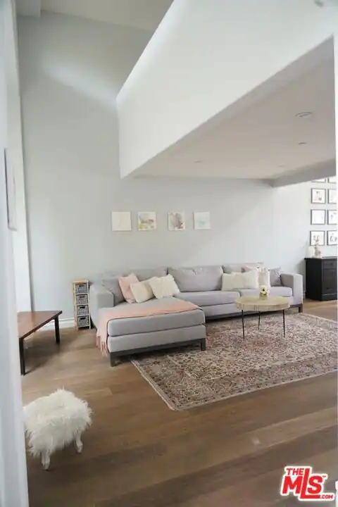 1038 11th St #D, Santa Monica, CA 90403 — photo 4