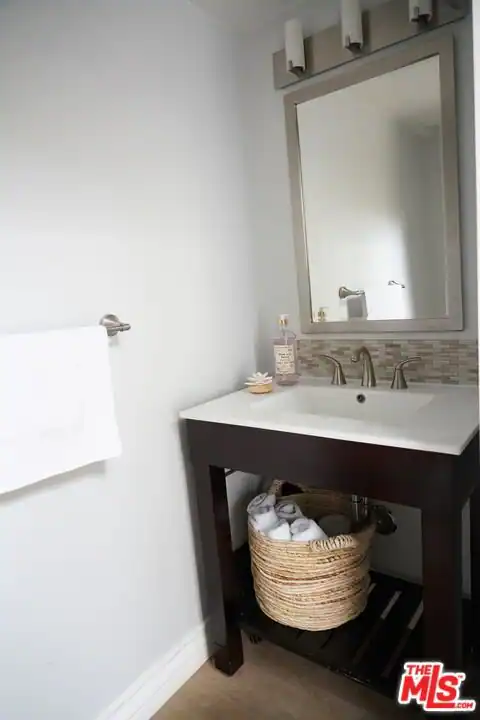 1038 11th St #D, Santa Monica, CA 90403 — photo 8