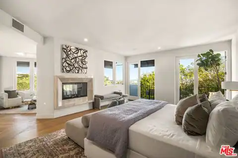 930 N Tigertail Rd, Los Angeles, CA 90049 — photo 10