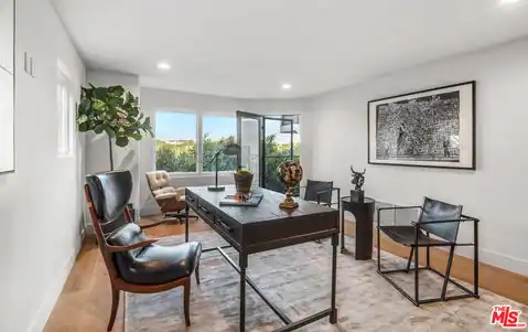 930 N Tigertail Rd, Los Angeles, CA 90049 — photo 14