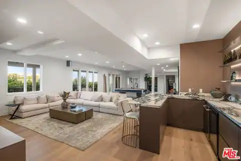 930 N Tigertail Rd, Los Angeles, CA 90049 — photo 16