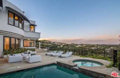 930 N Tigertail Rd, Los Angeles, CA 90049 — photo 21