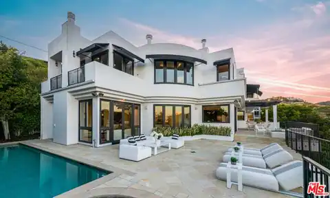 930 N Tigertail Rd, Los Angeles, CA 90049 — photo 23