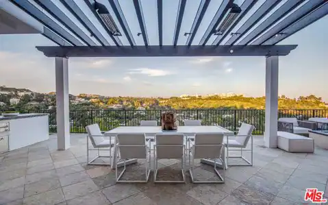 930 N Tigertail Rd, Los Angeles, CA 90049 — photo 7