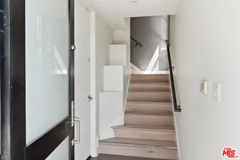 438 Arnaz Dr #106, Los Angeles, CA 90048 — photo 3