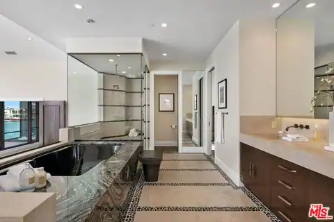 16462 Malden Cir, Huntington Beach, CA 92649 — photo 23