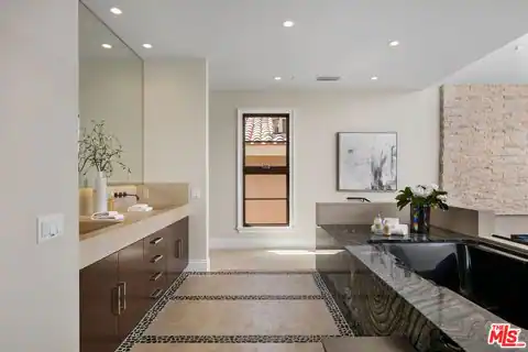 16462 Malden Cir, Huntington Beach, CA 92649 — photo 25