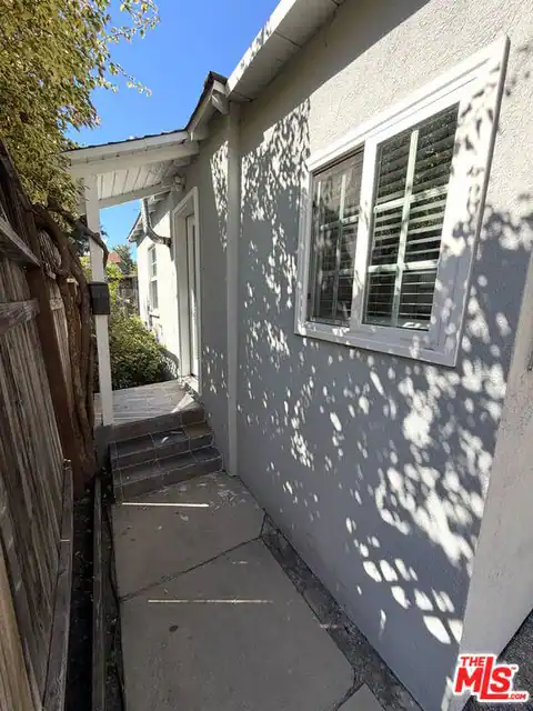10739 Aqua Vista St, North Hollywood, CA 91602 — photo 27