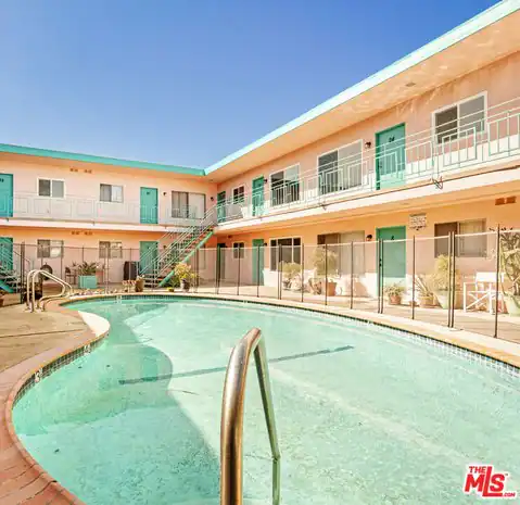 7825 W Manchester Ave #4, Playa Del Rey, CA 90293 — photo 2