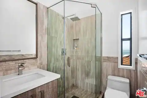 24608 Malibu Rd, Malibu, CA 90265 — photo 24
