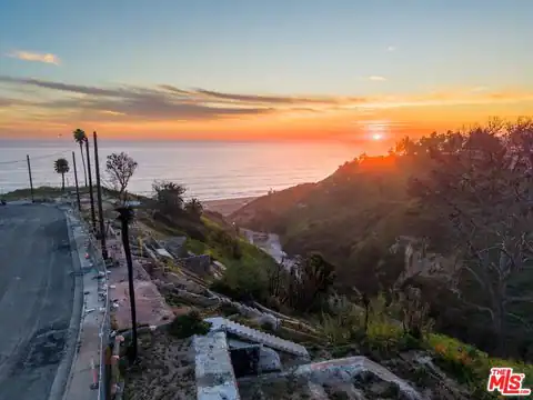 429 Puerto Del Mar, Pacific Palisades, CA 90272 — photo 11