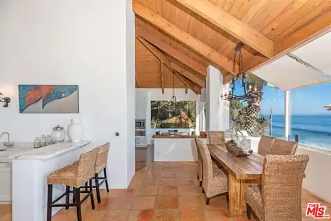24408 Malibu Rd, Malibu, CA 90265 — photo 12