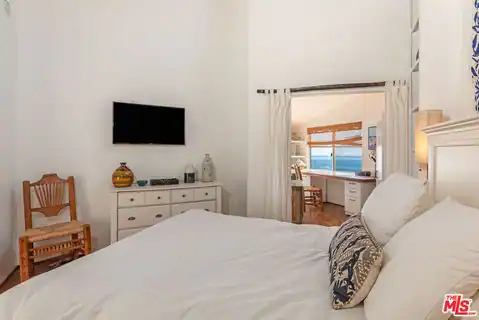 24408 Malibu Rd, Malibu, CA 90265 — photo 28