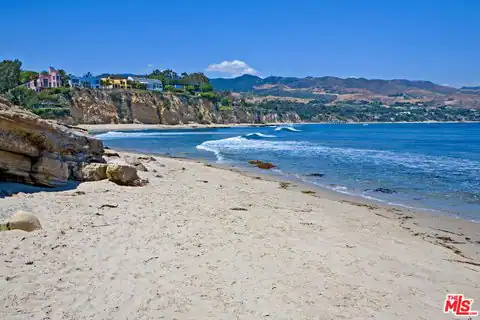6754 Dume Dr, Malibu, CA 90265 — photo 10