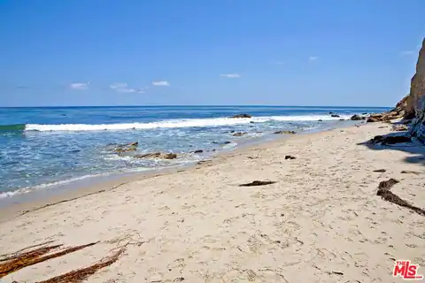 6754 Dume Dr, Malibu, CA 90265 — photo 11
