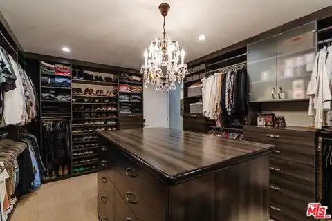 15490 Milldale Dr, Los Angeles, CA 90077 — photo 10