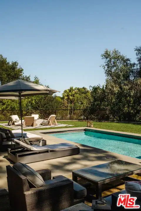15490 Milldale Dr, Los Angeles, CA 90077 — photo 11