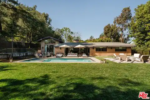 15490 Milldale Dr, Los Angeles, CA 90077 — photo 13