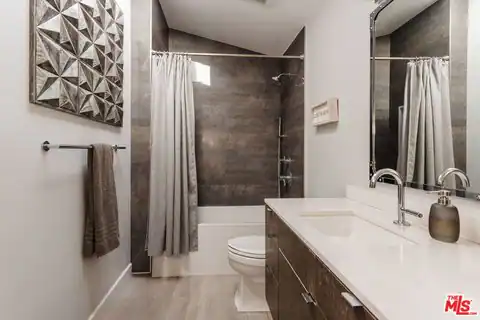 15490 Milldale Dr, Los Angeles, CA 90077 — photo 17