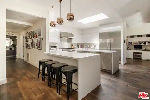 15490 Milldale Dr, Los Angeles, CA 90077 — photo 6
