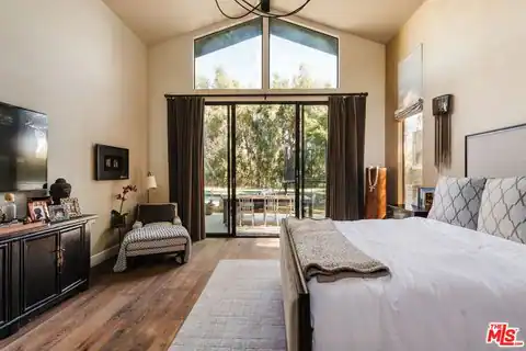 15490 Milldale Dr, Los Angeles, CA 90077 — photo 8