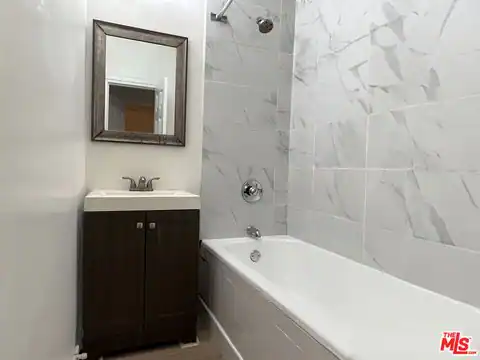 444 Chestnut Ave, Long Beach, CA 90802 — photo 7