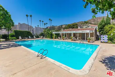 23914 DE Ville Way #D, Malibu, CA 90265 — photo 14