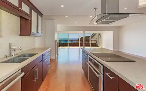 23914 DE Ville Way #D, Malibu, CA 90265 — photo 7