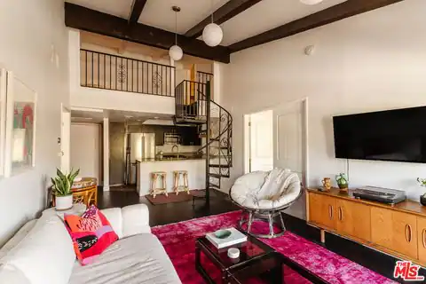 2700 Cahuenga Blvd #4319, Los Angeles, CA 90068 — photo 10