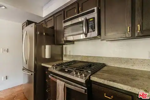 2700 Cahuenga Blvd #4319, Los Angeles, CA 90068 — photo 14