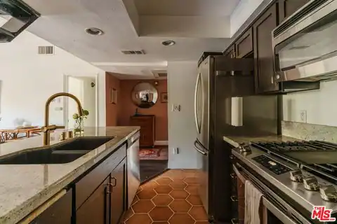 2700 Cahuenga Blvd #4319, Los Angeles, CA 90068 — photo 15