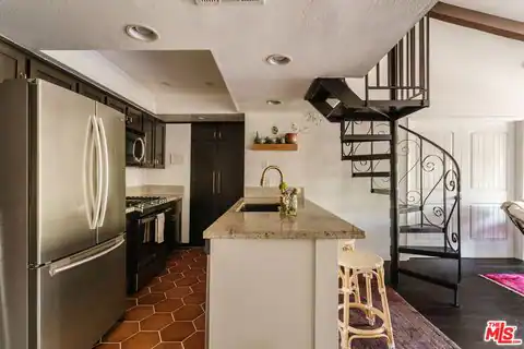 2700 Cahuenga Blvd #4319, Los Angeles, CA 90068 — photo 17