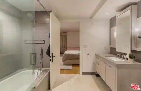 10777 Wilshire Blvd #205, Los Angeles, CA 90024 — photo 26