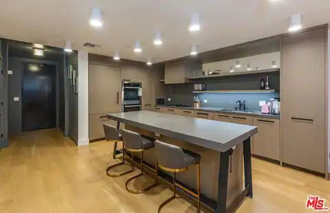 10777 Wilshire Blvd #205, Los Angeles, CA 90024 — photo 5