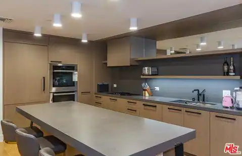 10777 Wilshire Blvd #205, Los Angeles, CA 90024 — photo 7