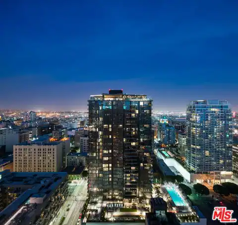 801 S Olive St #PH 8, Los Angeles, CA 90014 — photo 12