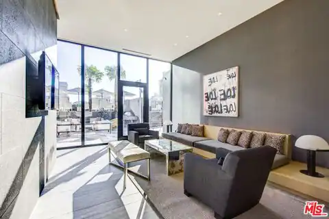 801 S Olive St #PH 8, Los Angeles, CA 90014 — photo 16