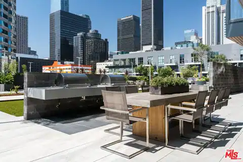 801 S Olive St #PH 8, Los Angeles, CA 90014 — photo 49