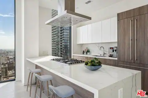 801 S Olive St #PH 8, Los Angeles, CA 90014 — photo 8